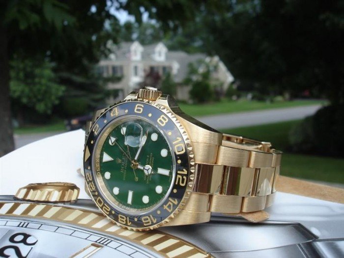 Rolex GMT-Master II 116718 Yellow Gold Green Dial - Image 2