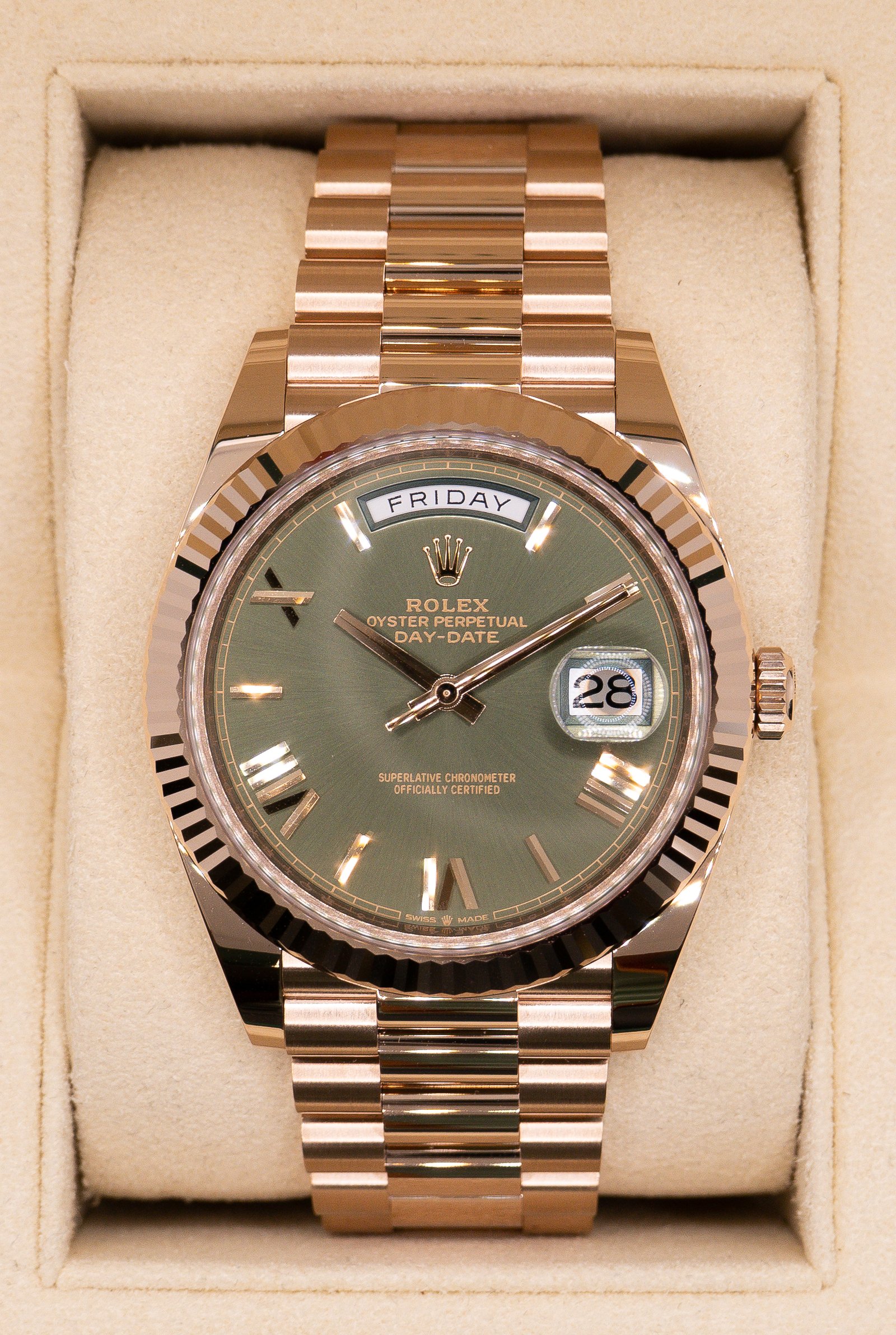 Rolex Day Date 40 Everose Gold Olive Green Dial 228235 - Image 2