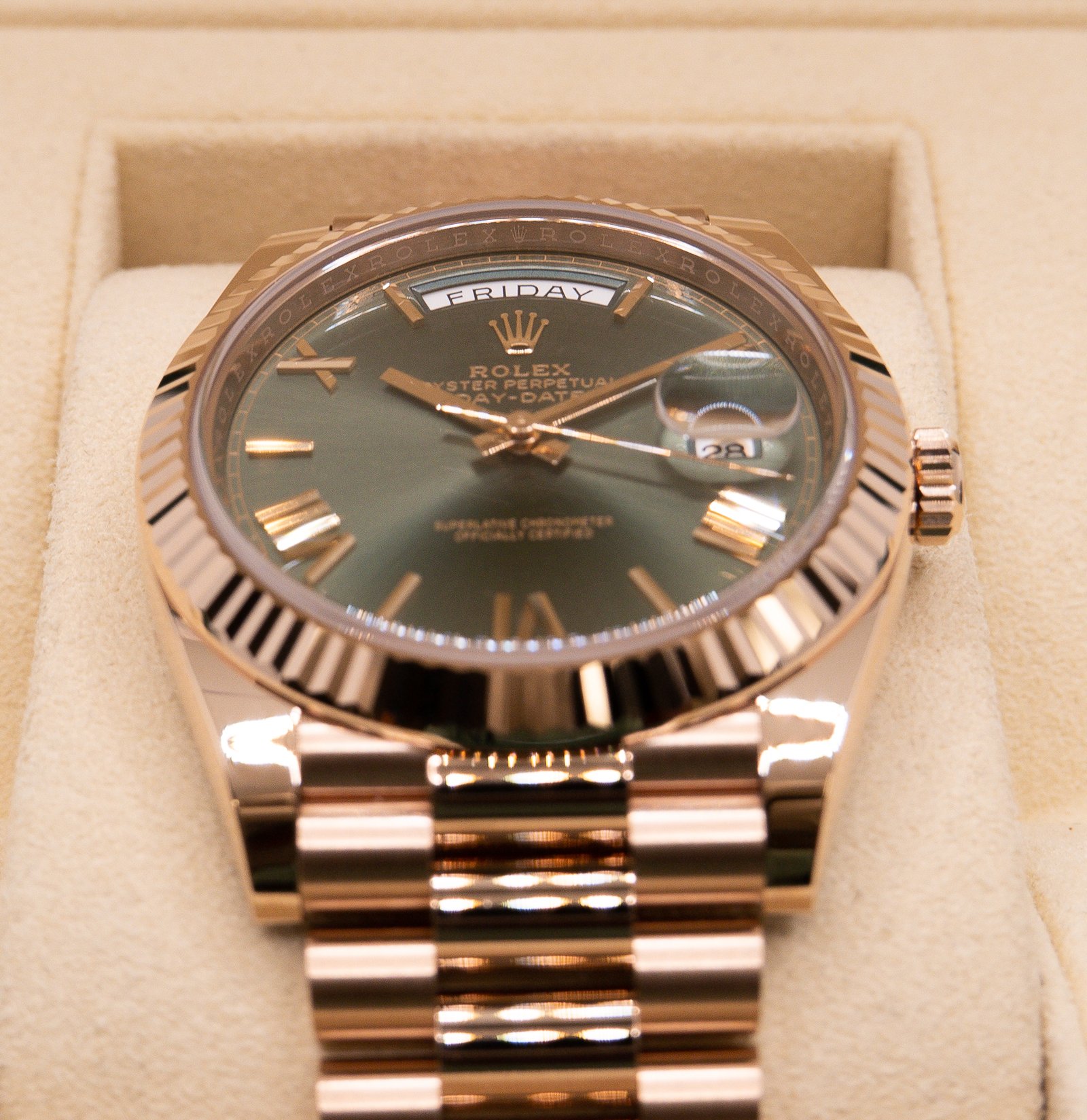 Rolex Day Date 40 Everose Gold Olive Green Dial 228235 - Image 3