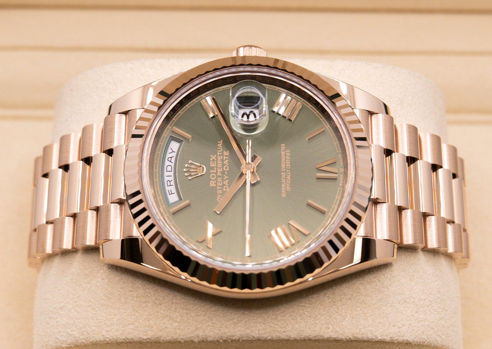 Rolex Day Date 40 Everose Gold Olive Green Dial 228235 - Image 5