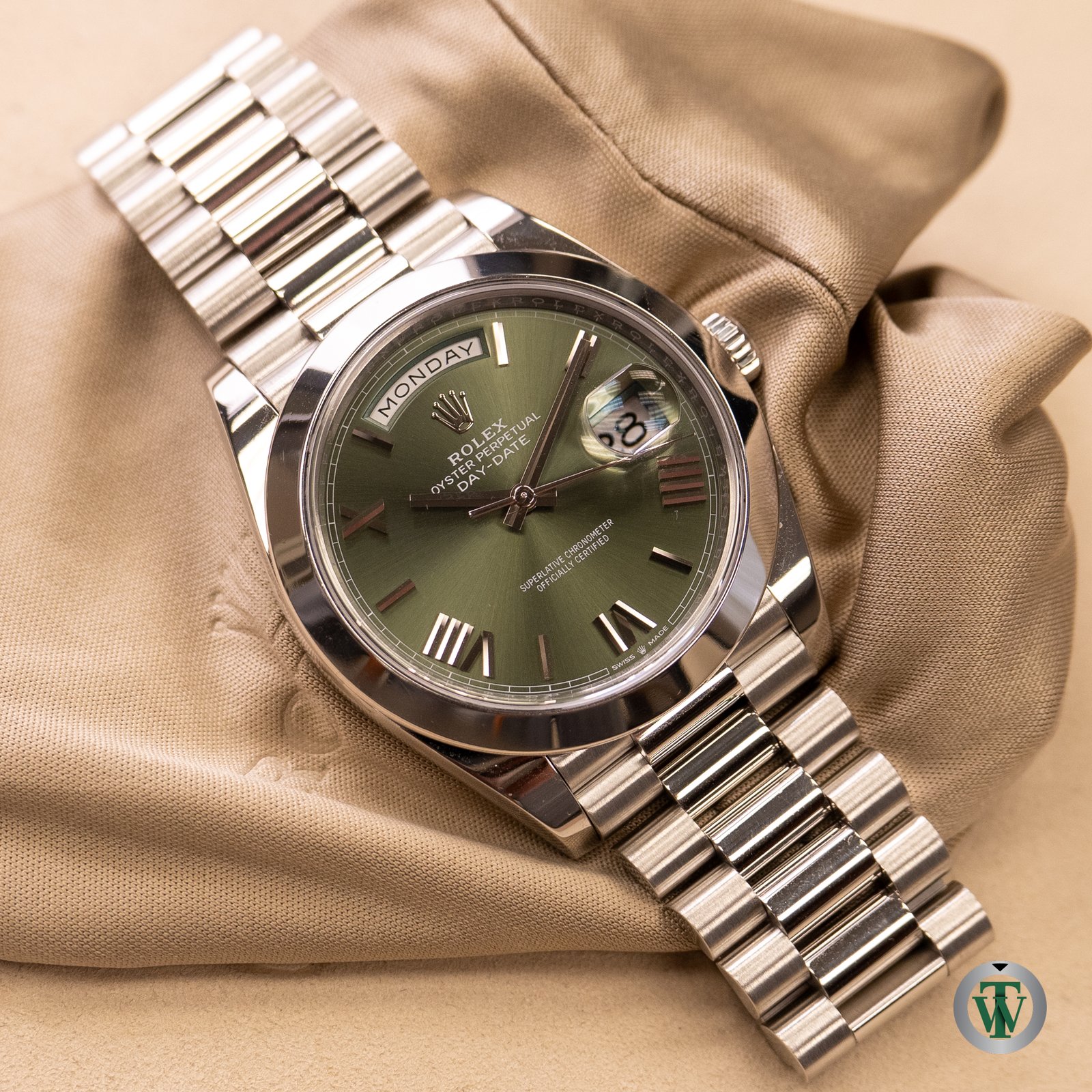 Rolex Day Date 40 Platinum Olive Dial 228206