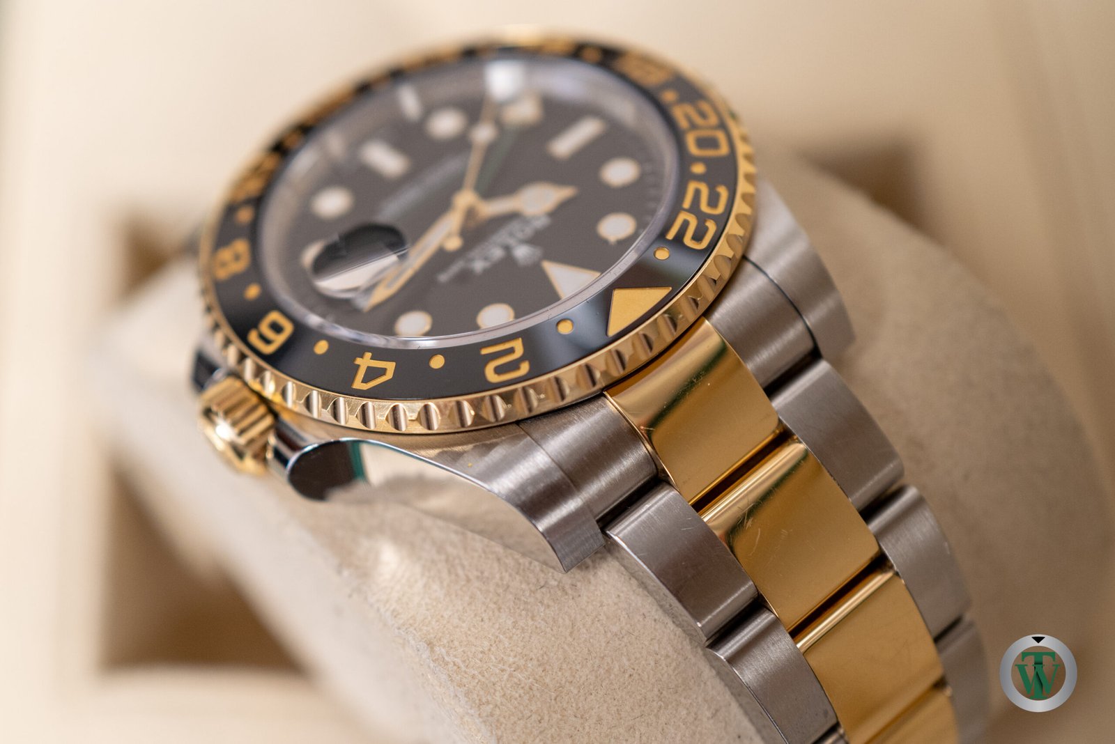 Rolex GMT-Master II 116713 LN Yellow Gold 2018 - Image 4