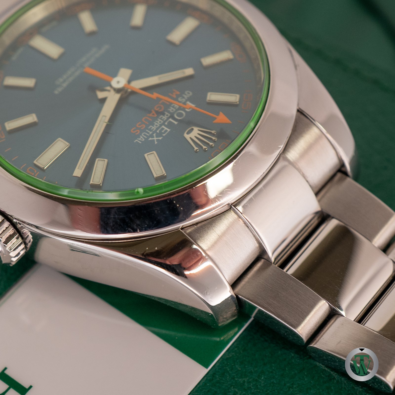 Rolex Milgauss 116400 GV Blue Dial Green Crystal 2014 - Image 5